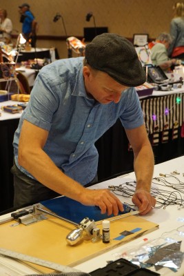 Marc Tickle using Dean Krause's Mirror Cutting System